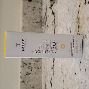 Image tinted moisturizer SPF 30